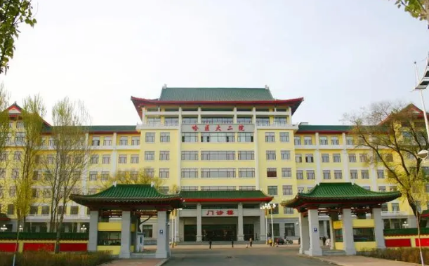 哈医大二院整形美容科医生有哪些？隆鼻技术水平、价格表供大家参考！