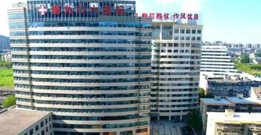 中国人民解放军第113医院口腔科医生有哪些？真实牙齿牙齿矫正案例及本院技术了解一下！