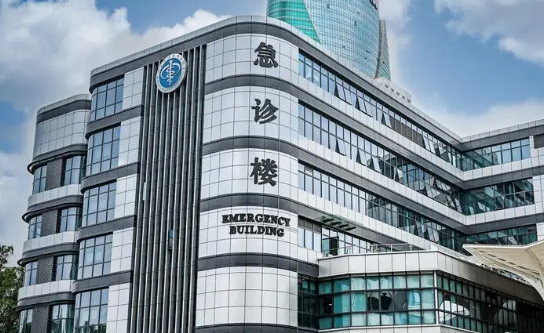 北京大学深圳医院整形外科隆鼻正规吗？口碑解读\医生推荐