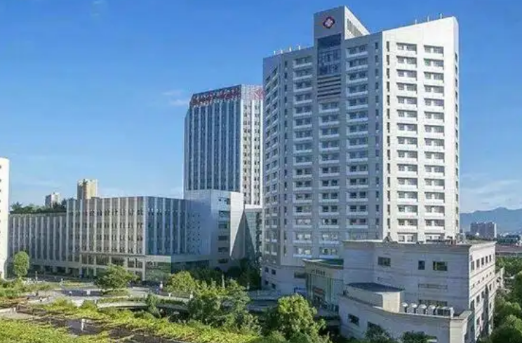 东阳人民医院整形烧伤外科医生有哪些？隆鼻口碑与技术值得信赖