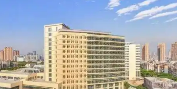 福建金山医院口腔科怎么样？机构信息/医生简介/小编点评/价格表分享