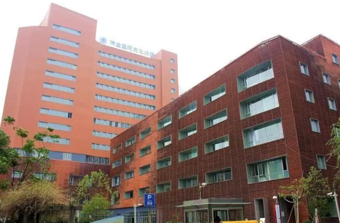 民航上海医院整形美容外科医生有哪些？医生及嫩肤项目权威资料在线一览~