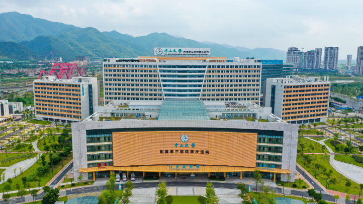 中山三院整形美容科医生有哪些？隆鼻价格费用、医生资料曝光！
