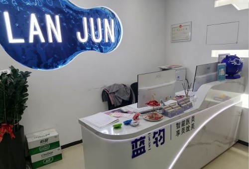 深圳做假体隆胸整形哪家医院口碑好？人气医院榜单来了