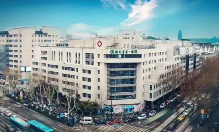 南京市第一医院烧伤整形科医生有哪些？吸脂口碑不错的实力专家技术点评