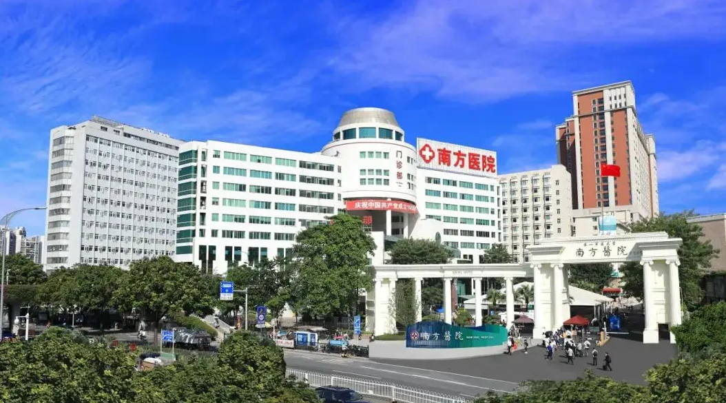 广州做隆胸哪里好？口碑医院信息介绍来袭