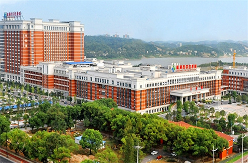 株洲哪里可以做隆胸手术？汇聚实力整形医院