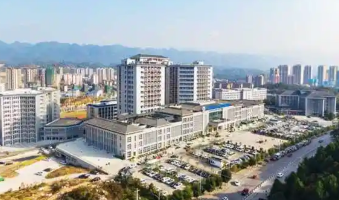 黔江中心医院整形科医生有哪些？吸脂口碑不错的实力专家技术点评