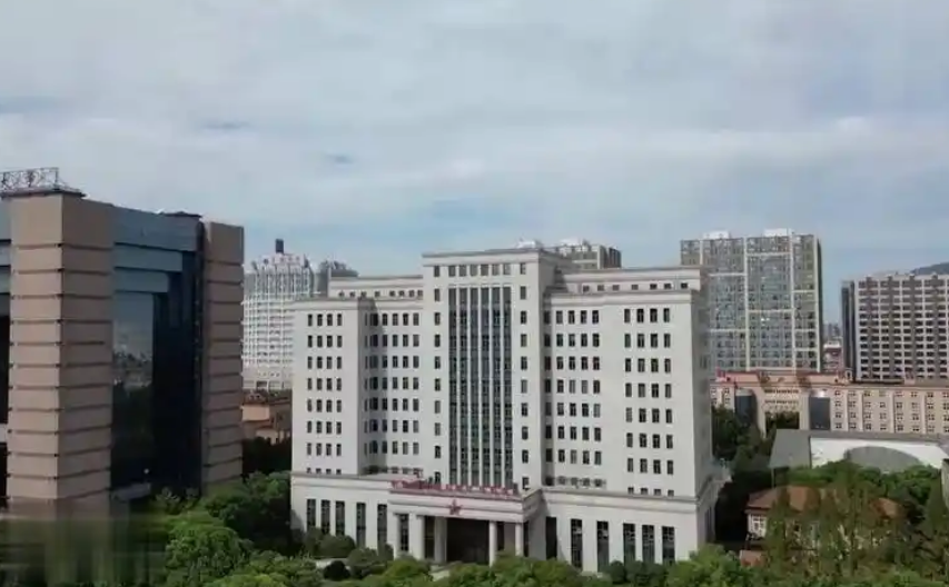 海军军医大学附属公利医院整形科医生有哪些？技术点评、隆胸案例以及医生简介奉上！