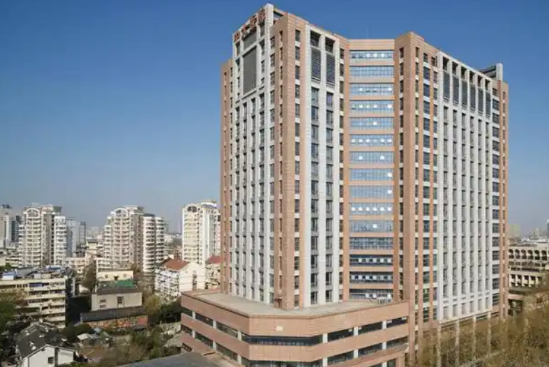 东南大学附属中大医院烧伤整形科医生有哪些？热门隆鼻医生特长分析，等你来选~