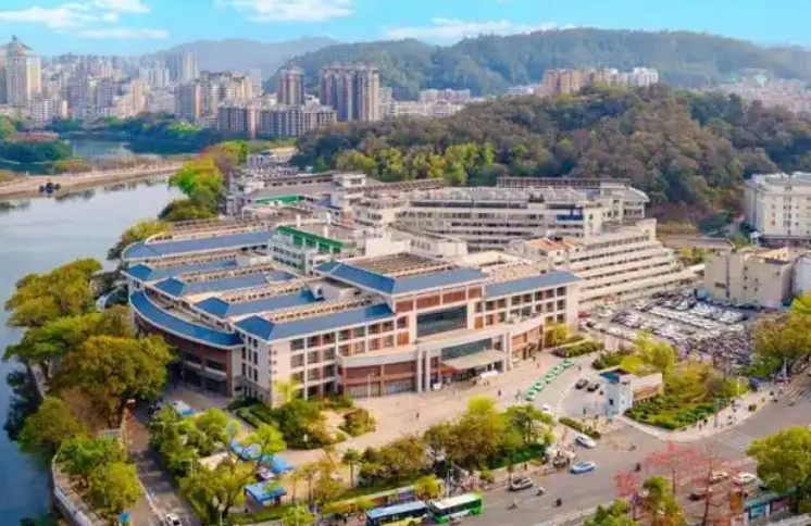 惠州市中心人民医院整形科医生有哪些？眼部医院实力大咖信息更新2025