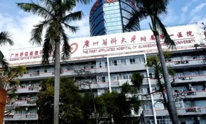 广医一院整形外科医生有哪些？吸脂坐诊医院、案例对比请查收！