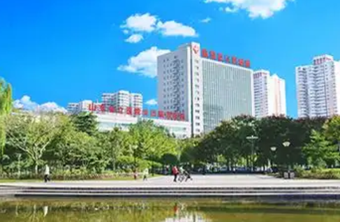 淄博市临淄区人民医院皮肤美容整形科医生有哪些？隆胸医生简介/全新体验案例上线/在线获取!