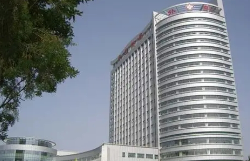 宁夏附属医院整形美容科双眼皮多少钱？详细医生介绍，技术精湛