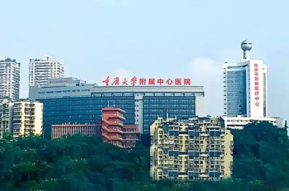重庆新桥医院整形科医生有哪些？吸脂坐诊医院、案例对比请查收！