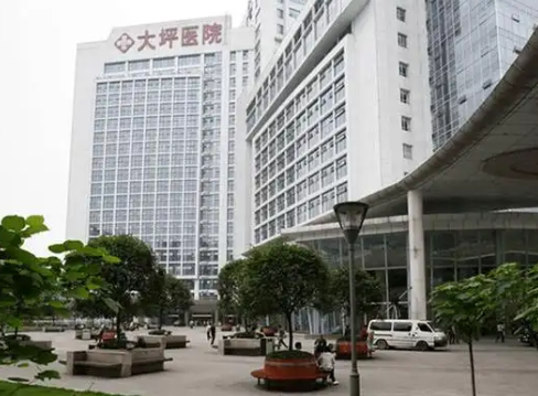 重庆大坪医院医学美容整形科医生有哪些？技术特长\吸脂项目口碑评价一览！