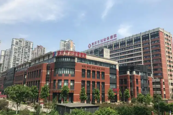 重庆市中西医结合医院整形科医生有哪些？隆胸技术特长\项目口碑评价一览！