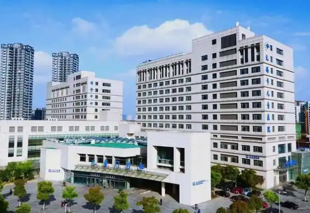 无锡市骨科医院整形科隆胸怎么样？医生信息+隆胸案例