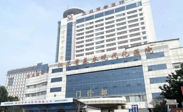 徐州市中心医院整形美容中心医生有哪些？医生特长/隆胸口碑案例分享！