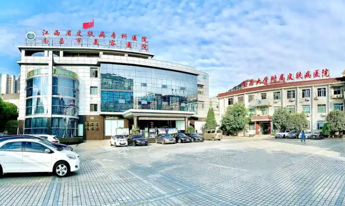 溧阳市皮肤病专科医院皮肤美容科隆胸怎么样？隆胸医生资料&技术优势