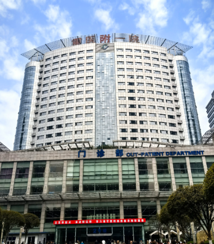 重庆做隆胸正规整形医院有哪些，正规靠谱且服务细心