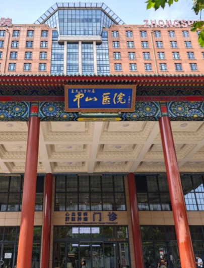 上海割双眼皮整容整形医院排名，医美实力巨头实力比拼！变美往下看！
