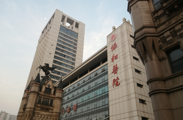 武汉协和医院做睑内翻矫正怎么样？医生技术水平和简介解析！