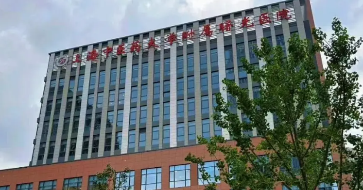 上海市曙光医院西院割双眼皮怎么样？医生技术水平和简介解析！