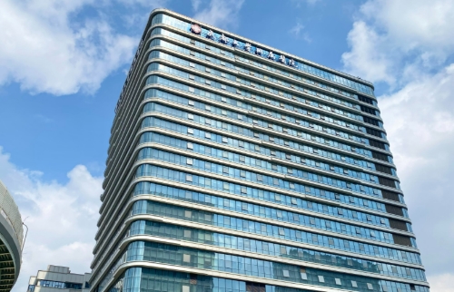 成都大学附属医院整形外科吸脂多少钱？项目科普，交通便利
