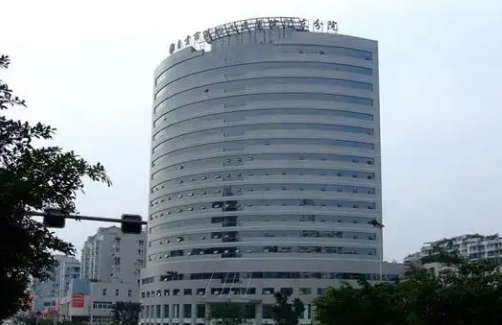 自贡市第四人民医院美容整形科双眼皮怎么样？医生职业素养高，资历高