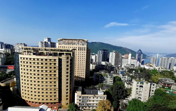 重庆市涪陵区中心医院整形美容科怎么样？隆鼻技术口碑点评、经典案例品鉴
