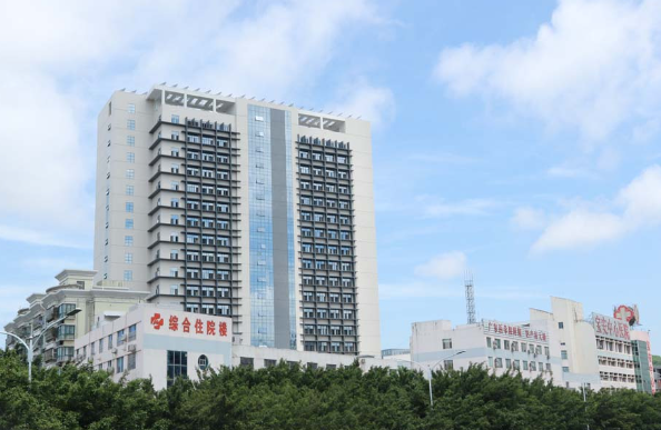 深圳市宝安区中心医院整形科怎么样？隆胸医生资料&技术优势