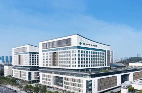 深圳市光明区中医院整形科怎么样？胸部口碑不错的实力专家技术点评
