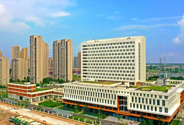 武汉市第四医院整形科怎么样？双眼皮技术优势&坐诊医院介绍