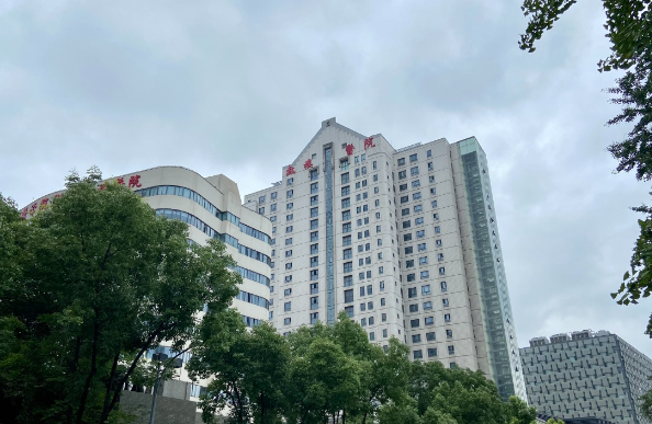 南京大学医学院附属鼓楼医院怎么样？医生全新资料/眼部擅长项目/信息分享