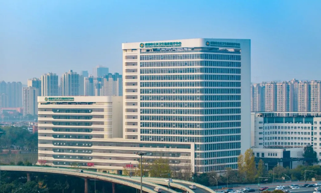 成都市公共卫生临床医疗中心怎么样？医生简介/全新体验隆胸案例上线/在线获取!