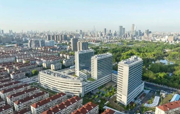 上海市徐汇区中心医院整形外科怎么样？口碑与隆鼻技术值得信赖