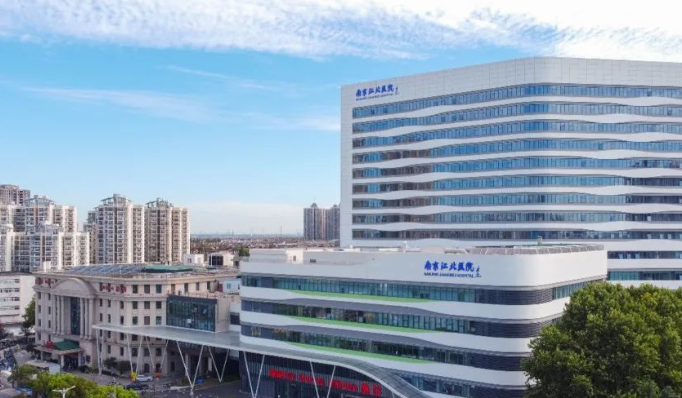 南京市建邺医院整形科怎么样？隆胸口碑不错的实力专家技术点评