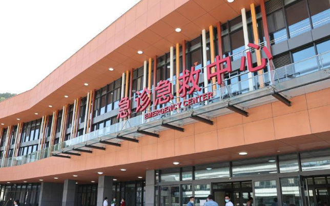 济南市中心医院整形科怎么样？热门隆鼻医生特长分析，等你来选~