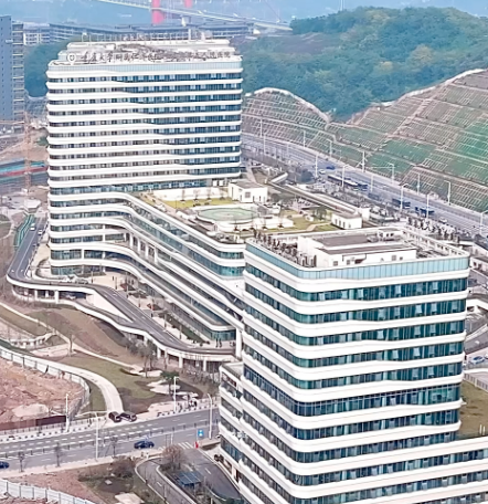 重庆市第五医院整形美容科隆胸是否可靠？医生实力让人放心