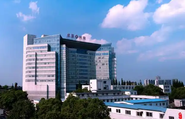 成都医学院第一附属医院整形科怎么样？嫩肤案例曝光、医生信息大全