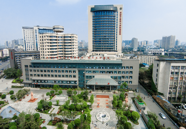 成都中医药大学附属医院整形科怎么样？吸脂口碑不错的实力专家技术点评