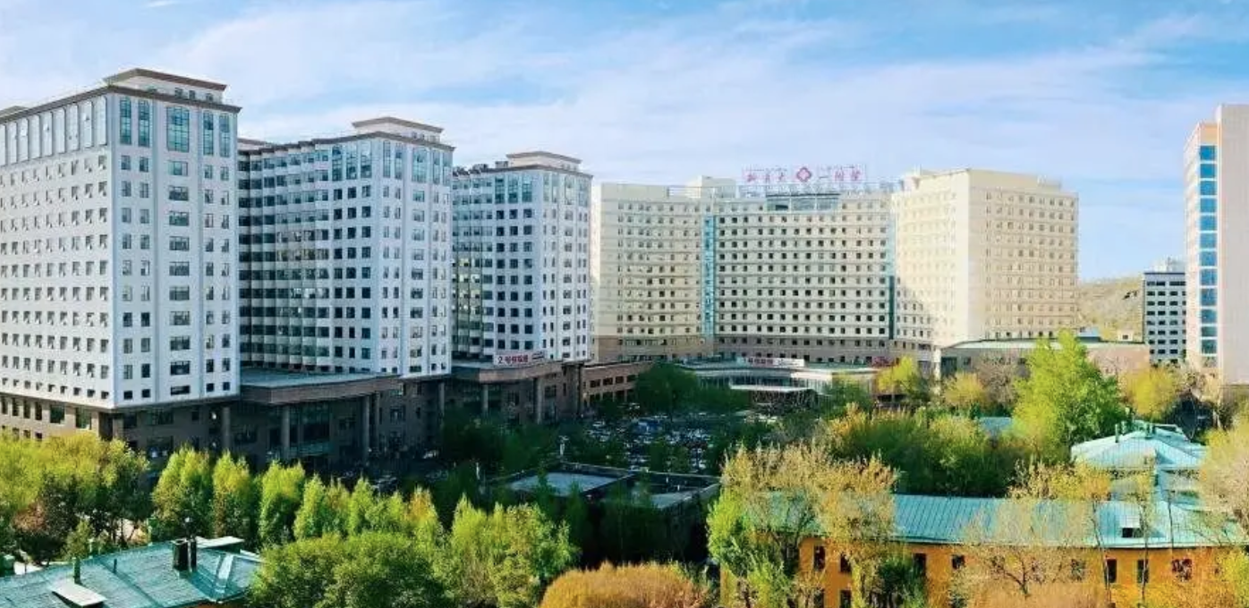 新疆医科大学第一附属医院整形美容外科隆胸贵吗？价钱合适，价格表为你奉上！